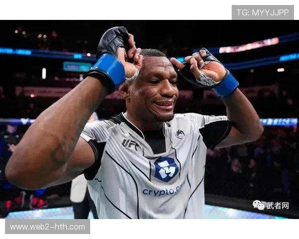 羽量级选手卢卡斯·阿尔梅达因UFC六战仅2胜4负被解雇